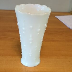 Elegant Cream Vase
